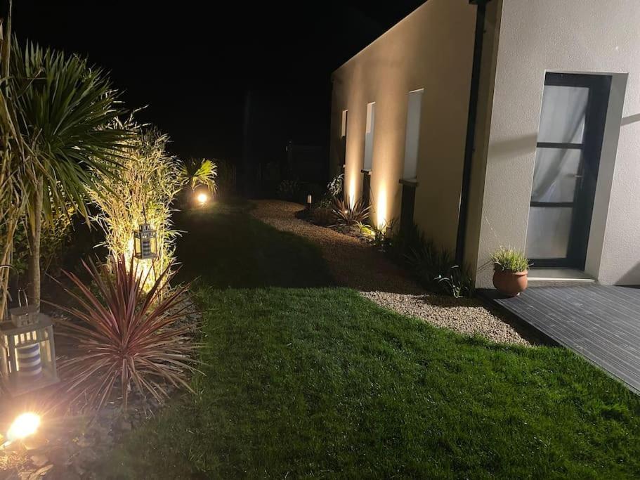 Logement Entier Tout Confort Dans Maison Neuve Locquirec Exterior photo